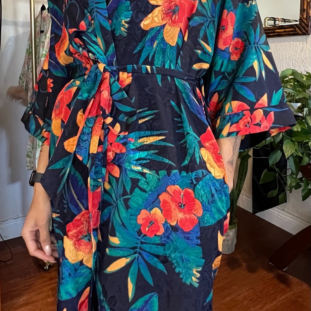 Bright Floral Duster Robe - Picture 5 of 7